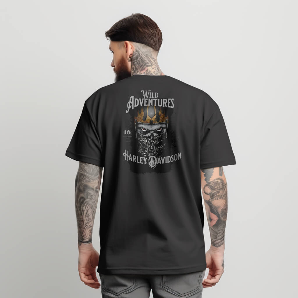 Zwart T-shirt met Wild Adventure schedelprint op de achterkant, stoer en rebels