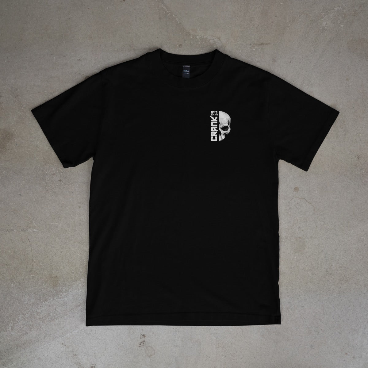 CRANK'D T-shirt zwart, voorkant plat productbeeld